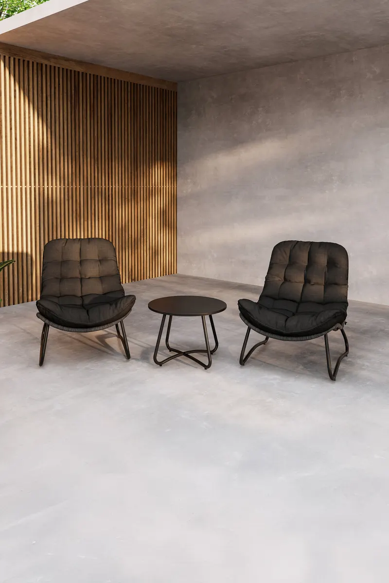 Cala Gartenlounge mit zwei Loungesesseln und rundem Tisch, im Wohnraum, Ansicht 1