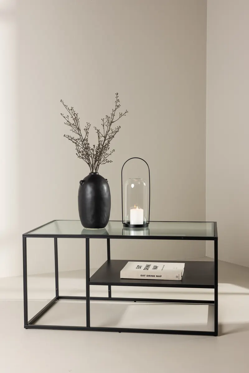 Campinas Couchtisch aus Glas und Stahl mit Ablage, im Wohnraum, Ansicht 1