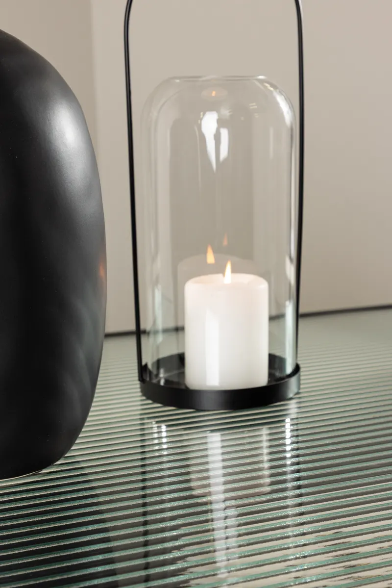 Campinas Couchtisch aus Glas und Stahl mit Ablage, im Wohnraum, Ansicht 3
