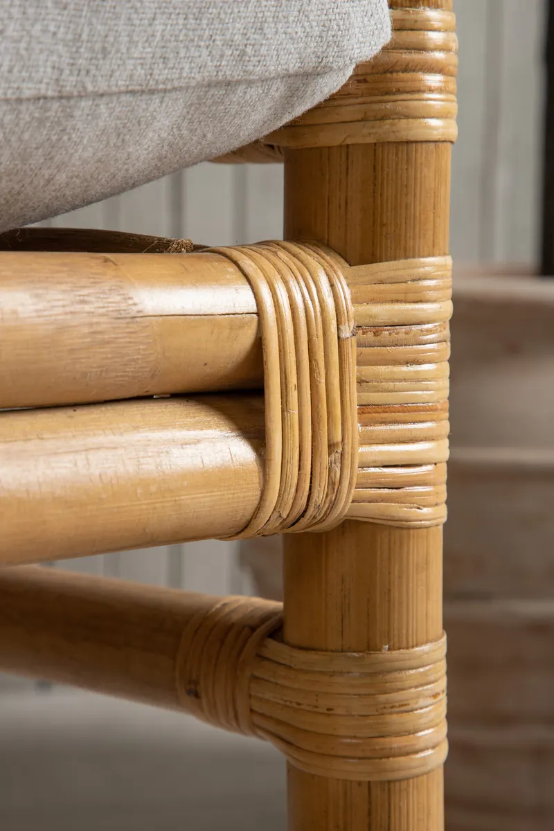 Cane Loungesessel aus Rattan mit Kissen, im Wohnraum, Ansicht 3