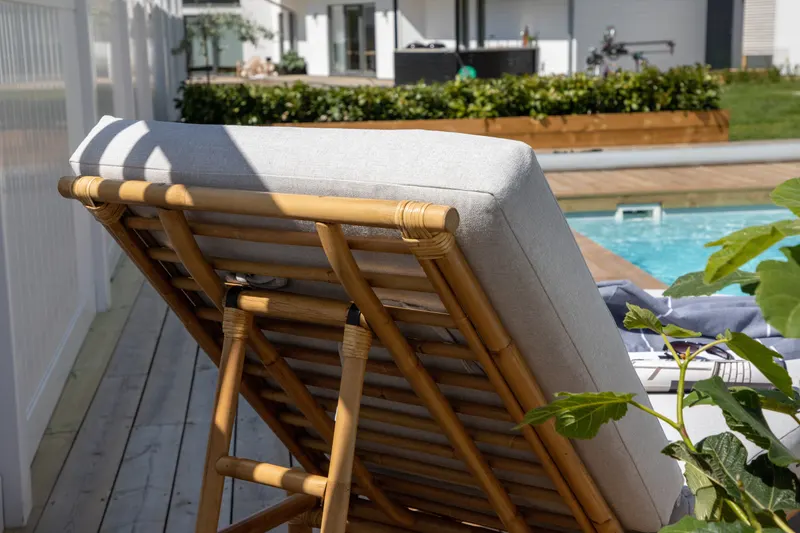 Cane Sonnenliege aus Rattan mit Auflage, im Wohnraum, Ansicht 6