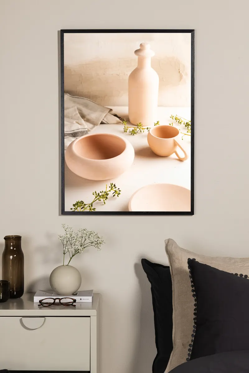 Ceramics Poster mit Keramik-Stillleben in 100 × 70 cm, im Wohnraum, Ansicht 1