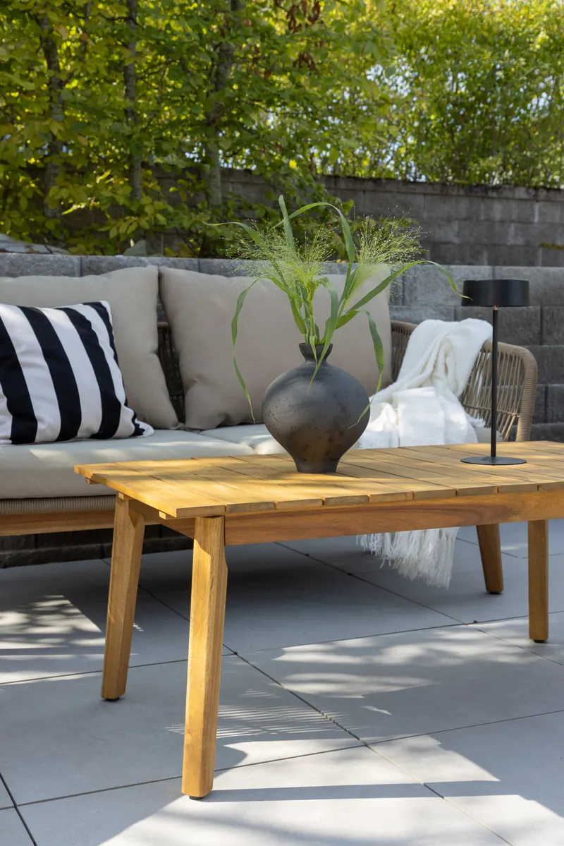 Chania Gartenlounge mit Zweisitzer, zwei Sesseln und Couchtisch, im Wohnraum, Ansicht 4