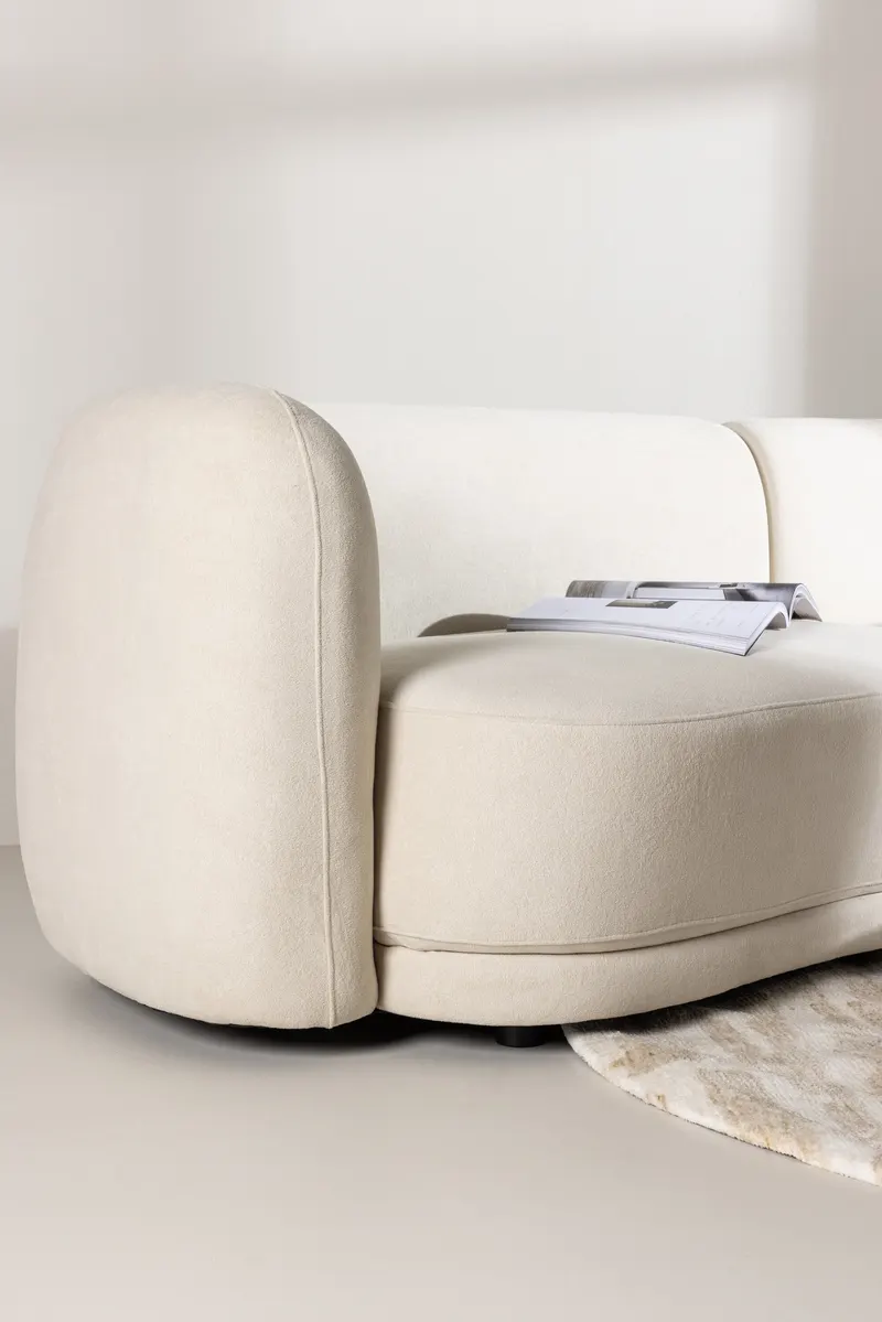 Cielo Sofa mit runden Kanten in Weiß, Gestell Schwarz, Polyester, im Wohnraum, Ansicht 2