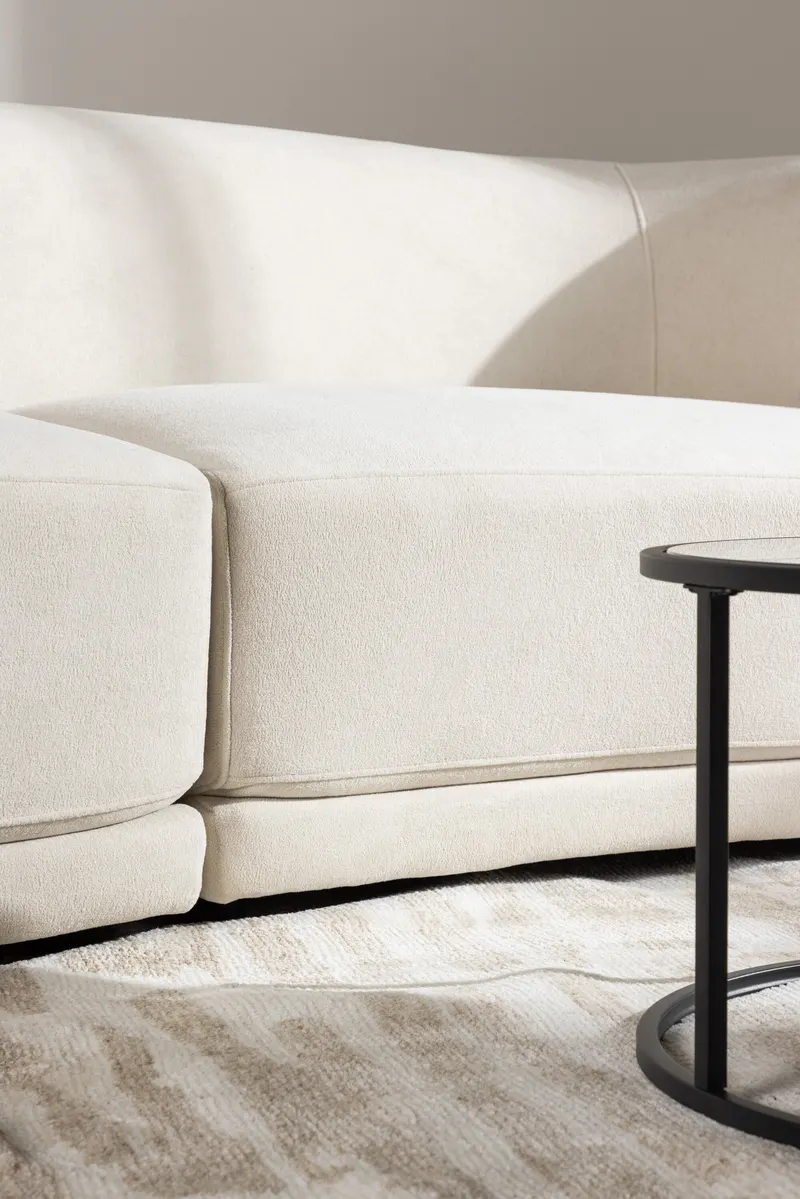 Cielo Sofa mit runden Kanten in Weiß, Gestell Schwarz, Polyester, im Wohnraum, Ansicht 3