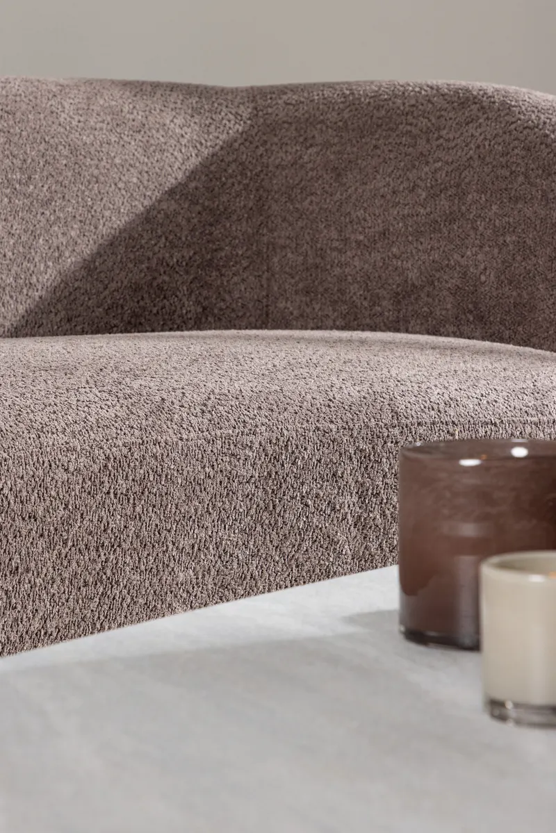 Cielo Sofa mit runden Kanten in Braun, Gestell Schwarz, Bouclé, im Wohnraum, Ansicht 4