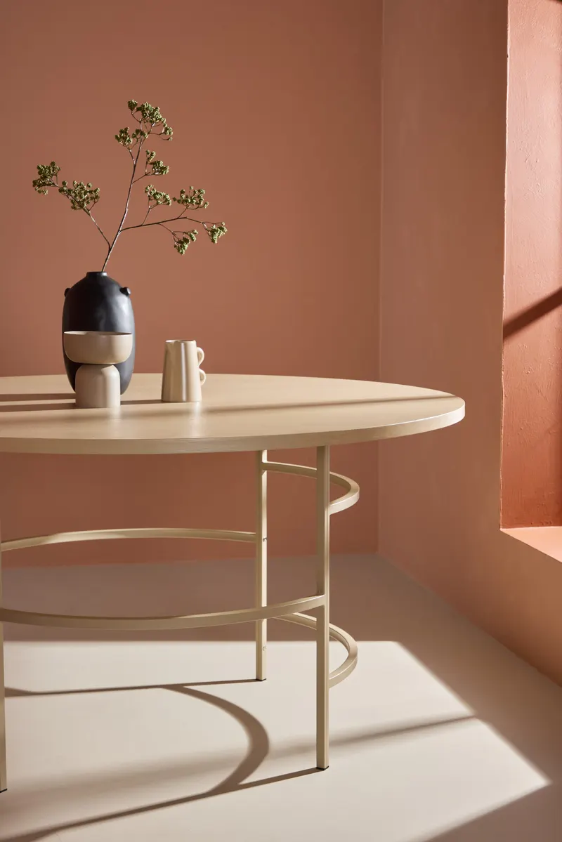 Copenhagen runder Esstisch mit Stabgestell in Whitewash, Gestell Beige, im Wohnraum, Ansicht 4