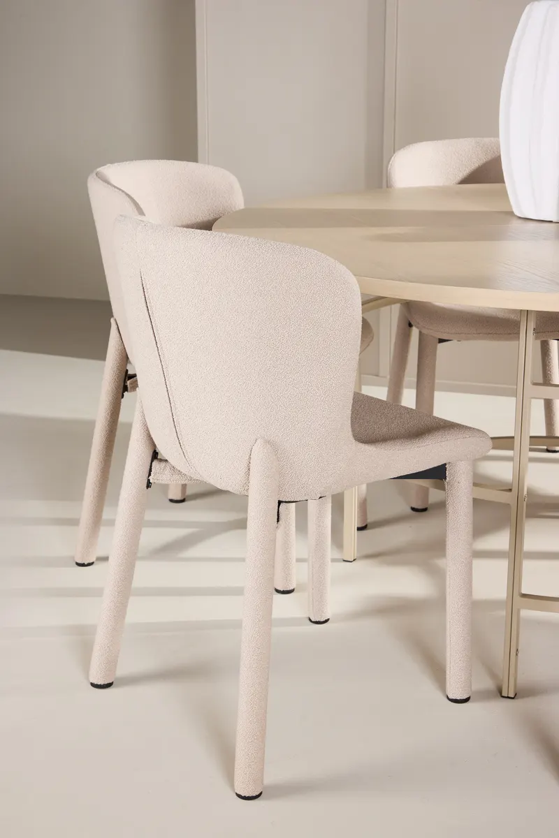 Copenhagen & Astoria Essgruppe mit rundem Esstisch und sechs Bouclé-Stühlen in Whitewash, Gestell Beige, im Wohnraum, Ansicht 2