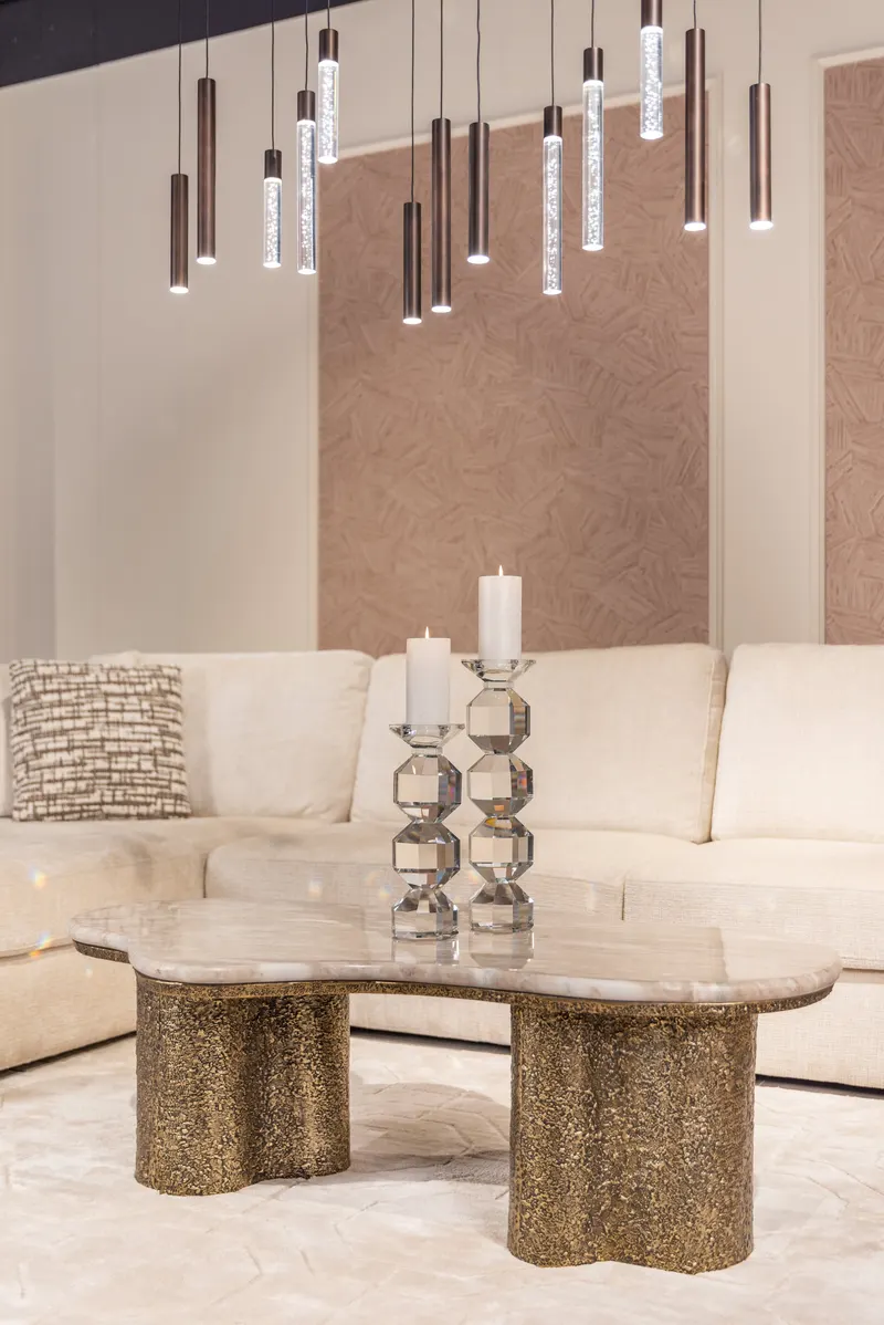 Couchtisch Abandos, Messingfarben antik von Richmond Interiors, Wohnbeispiel 6, im Wohnraum