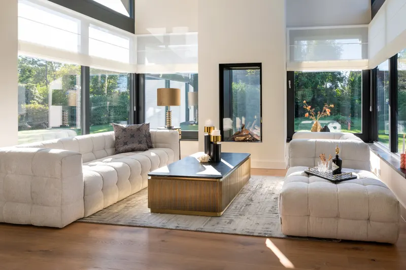 Couchtisch Ironville rechteckig, Goldfarben von Richmond Interiors, Wohnbeispiel 6, im Wohnraum