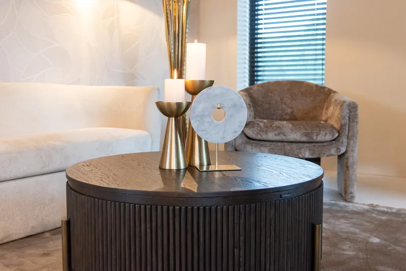 Couchtisch Luxor, Braun, 95Ø cm von Richmond Interiors, Wohnbeispiel 6, im Wohnraum