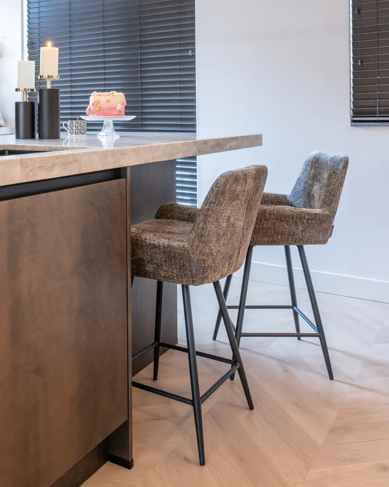 Counterstuhl Linsey, Niagara stone, drehbar, 2er-Set von Richmond Interiors, Wohnbeispiel 9, im Wohnraum