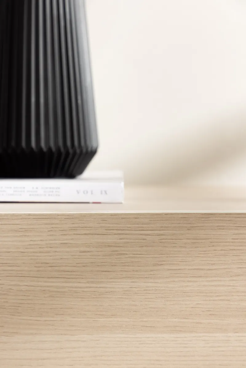 Cuenca Lowboard auf Sockel in Whitewash, im Wohnraum, Ansicht 3