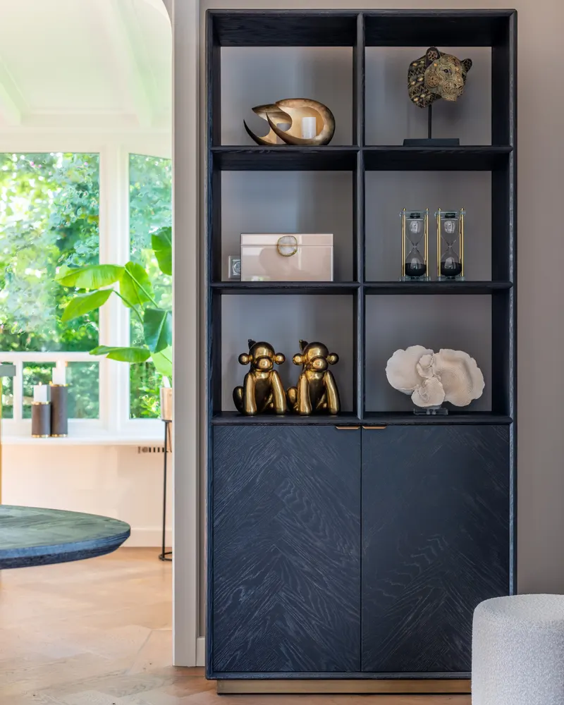 Dekoobjekt Dog, Goldfarben von Richmond Interiors, Wohnbeispiel 3, im Wohnraum