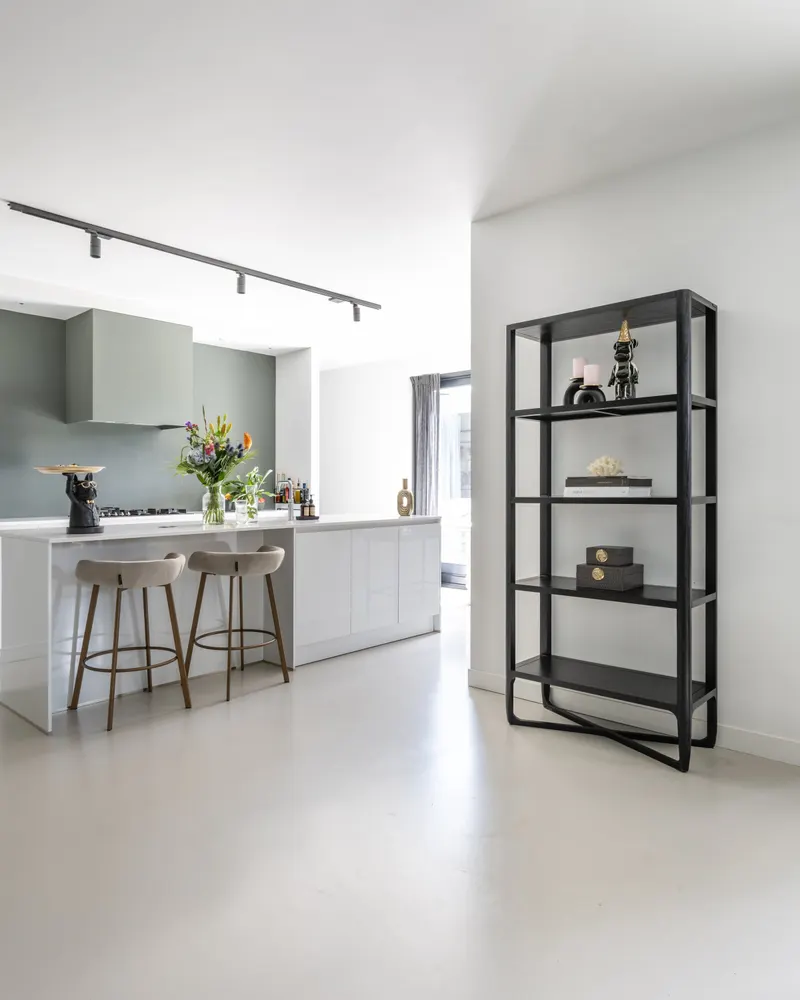 Dekoobjekt Icebear, Schwarz von Richmond Interiors, Wohnbeispiel 13, im Wohnraum