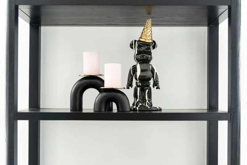 Dekoobjekt Icebear, Schwarz von Richmond Interiors, Wohnbeispiel 7, im Wohnraum