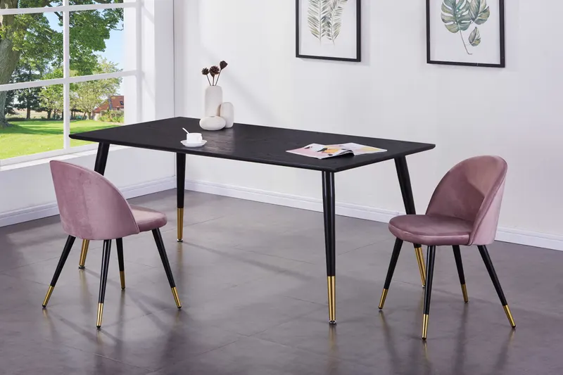 Dipp rechteckiger Esstisch mit goldfarbenen Beinenden in 180 × 90 cm, im Wohnraum