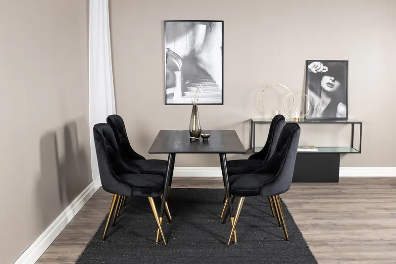 Dipp & Velvet Deluxe Essgruppe mit rechteckigem Esstisch und 4 Samtstühlen in Schwarz, Gestell Gold, im Wohnraum, Ansicht 1
