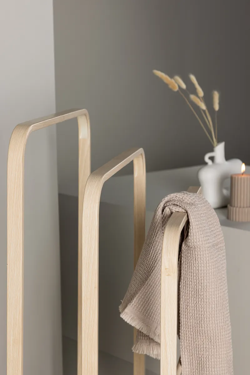Drammen Garderobe aus Stahl in 30 × 85 × 54 cm, Whitewash, im Wohnraum, Ansicht 2