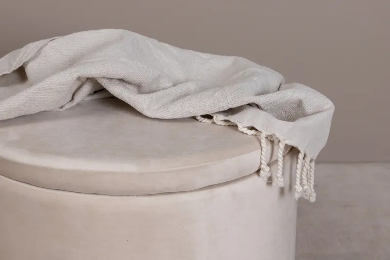 Dunken runder Sitzhocker mit Deckel in Beige, im Wohnraum, Ansicht 5
