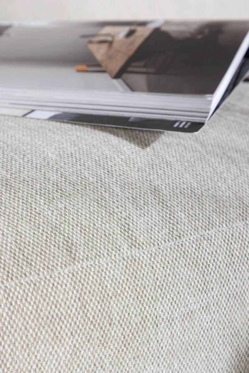 Elio 3-Sitzer Sofa mit gerundeter Rücken- und Armlehne, im Wohnraum, Ansicht 4