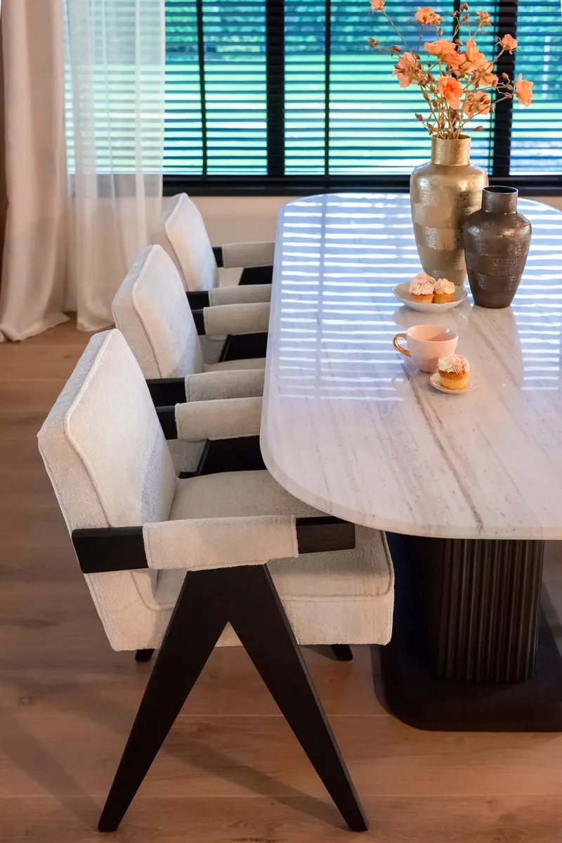 Esszimmerstuhl Cooper, White chenille von Richmond Interiors, Wohnbeispiel 12, im Wohnraum
