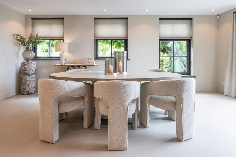 Esstisch Tivoli, Weiß, oval 230 x 110 cm von Richmond Interiors, Wohnbeispiel 9, im Wohnraum