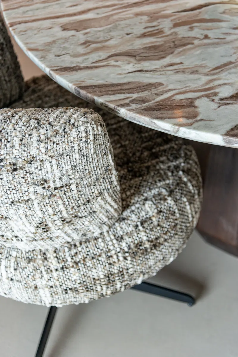 Alexis Brown omara, drehbar von Richmond Interiors, Wohnbeispiel 11, im Wohnraum