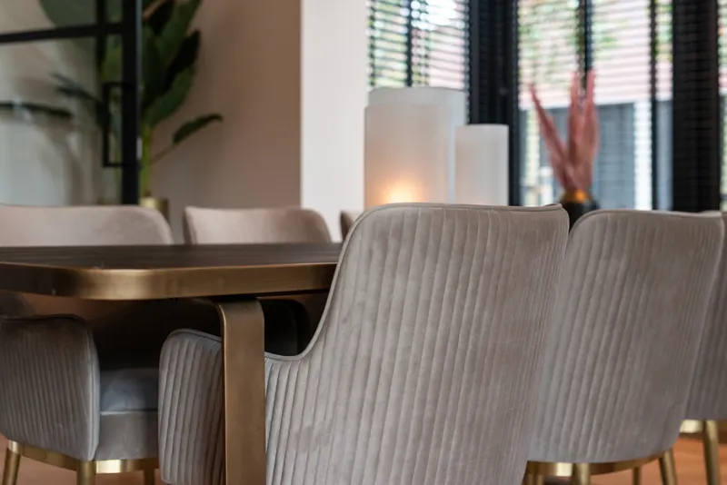 Esszimmerstuhl Breeze, Khaki velvet, feuerhemmend, 2er-Set von Richmond Interiors, Wohnbeispiel 7, im Wohnraum