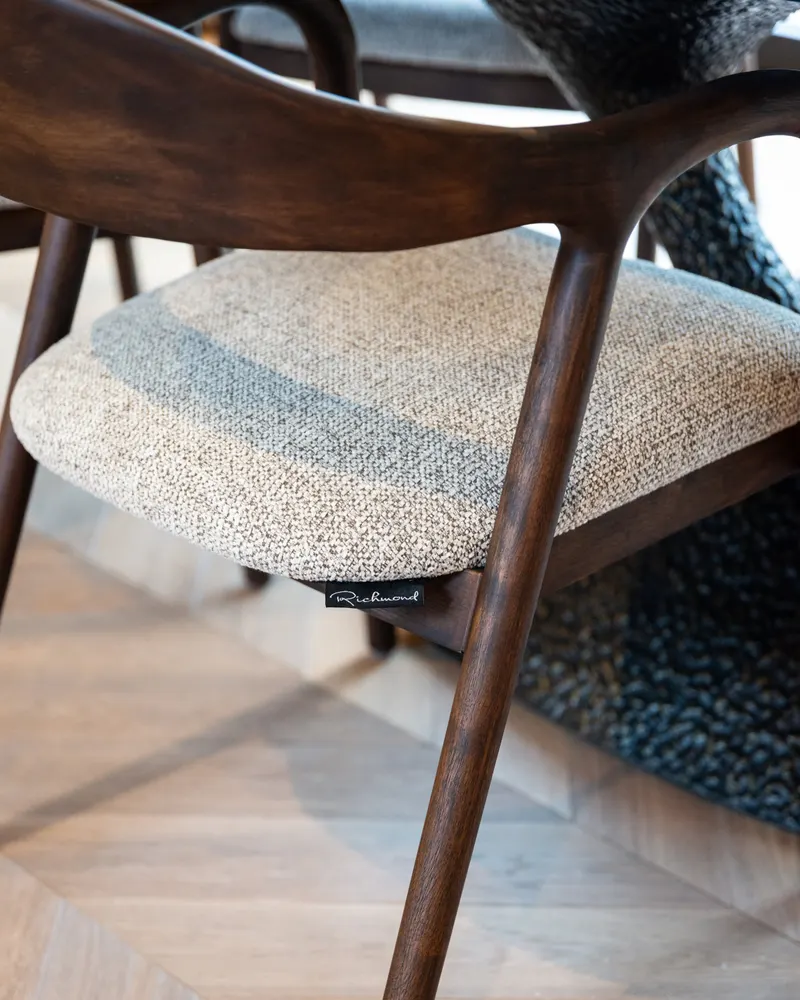 Esszimmerstuhl Mihara, Mocca fancy, feuerhemmend von Richmond Interiors, Wohnbeispiel 10, im Wohnraum