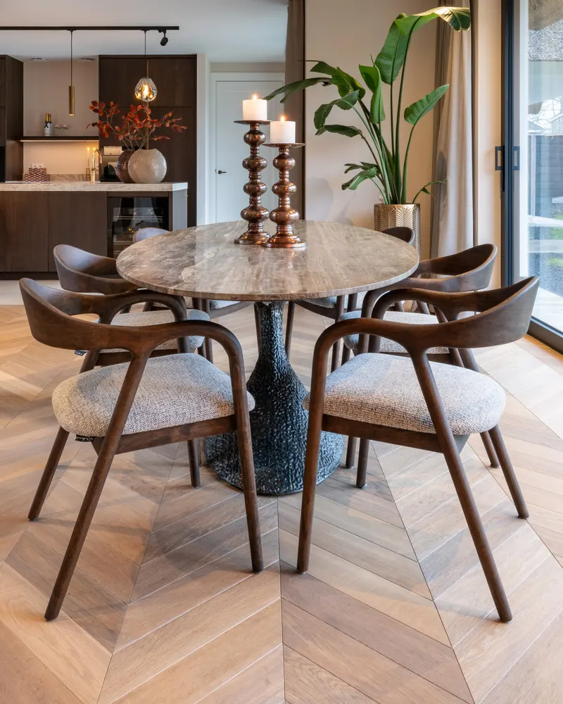 Esszimmerstuhl Mihara, Mocca fancy, feuerhemmend von Richmond Interiors, Wohnbeispiel 12, im Wohnraum