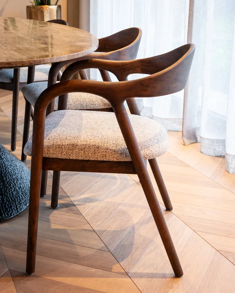 Esszimmerstuhl Mihara, Mocca fancy, feuerhemmend von Richmond Interiors, Wohnbeispiel 9, im Wohnraum
