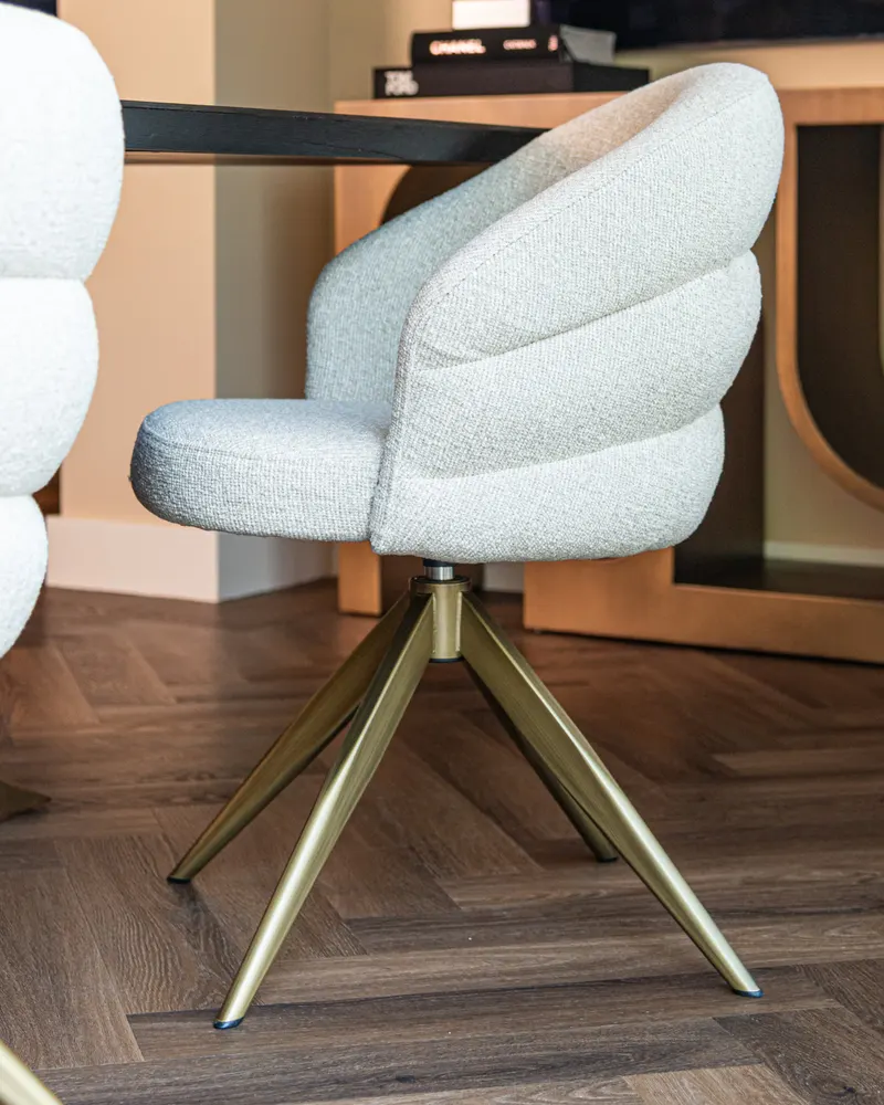 Esszimmerstuhl Zendaya, Biscotti, drehbar, feuerhemmend von Richmond Interiors, Wohnbeispiel 11, im Wohnraum