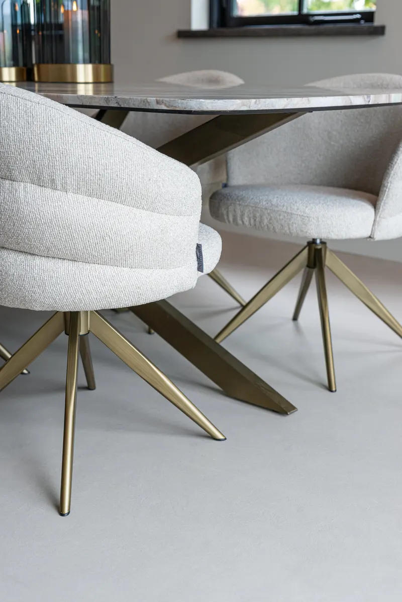 Esszimmerstuhl Zendaya, Biscotti, drehbar, feuerhemmend von Richmond Interiors, Wohnbeispiel 12, im Wohnraum