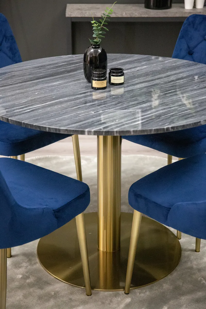 Estelle & Velvet Deluxe Essgruppe mit rundem Marmortisch und 4 Polsterstühlen in Dunkelgrau, Gestell Gold, Blau, im Wohnraum, Ansicht 3