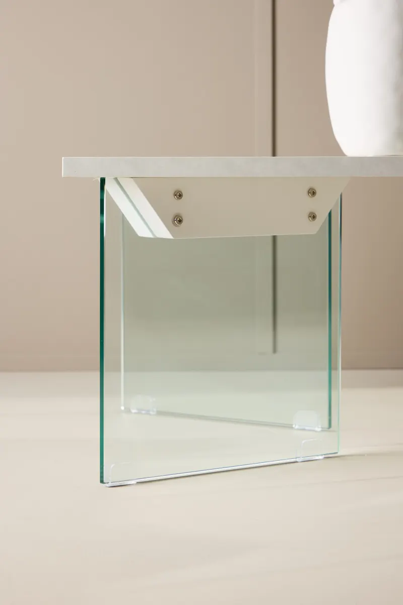 Ester Couchtisch mit Glasbeinen, im Wohnraum, Ansicht 3