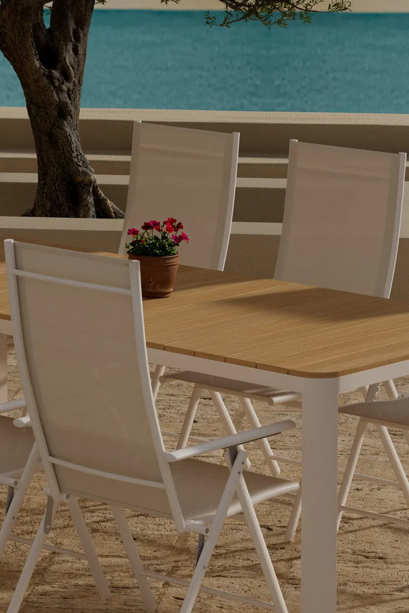 Etna & Levanzo Gartenmöbel-Set mit Tisch in Natur und 6 Klappstühlen, im Wohnraum, Ansicht 2
