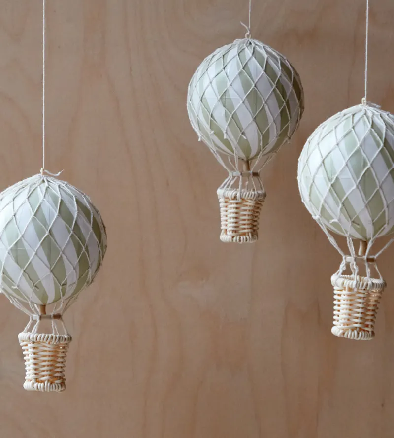 FILIBABBA Heißluftballon-Mobile mit drei Ballons und Bambusring, Grün, Ansicht 4