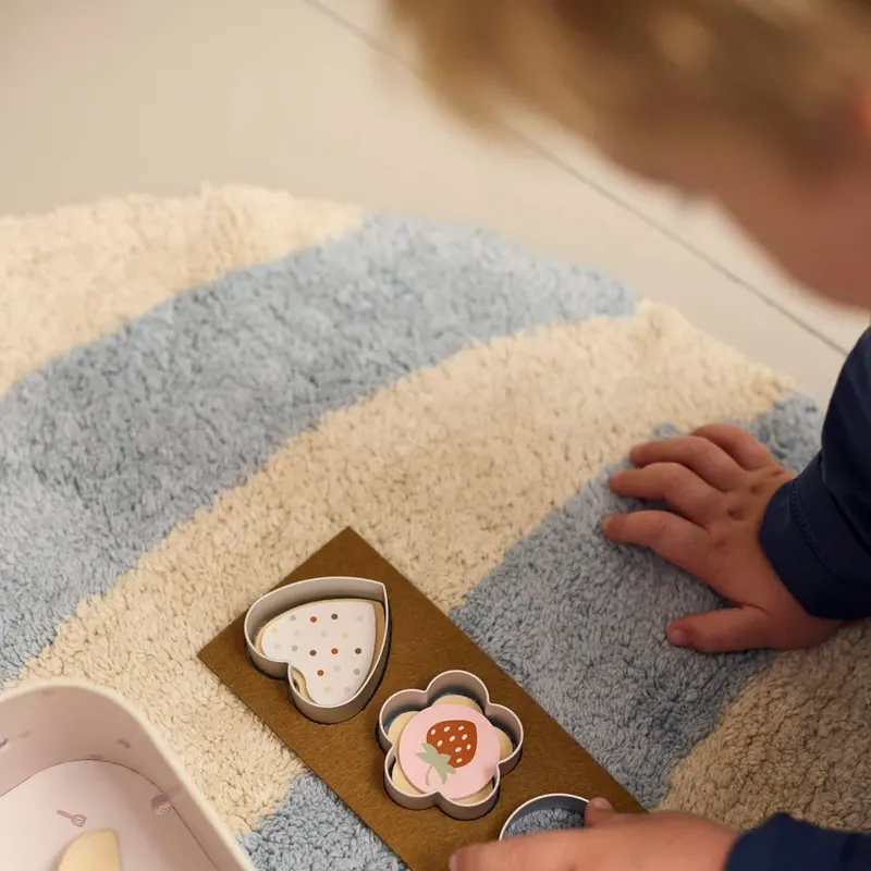 FILIBABBA Holz-Backspielset Little Baker mit Pappkoffer, 20 × 15 × 9 cm, Ansicht 2