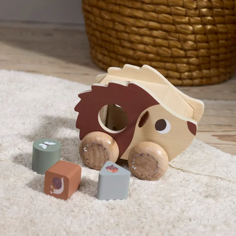 Nachziehspielzeug und Steckspiel Henning der Igel aus Holz, FILIBABBA, 16 × 12 × 11 cm, Ansicht 2