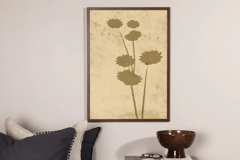 Flower art Poster mit illustrierten Blütensilhouetten in 100 × 70 cm, im Wohnraum, Ansicht 2