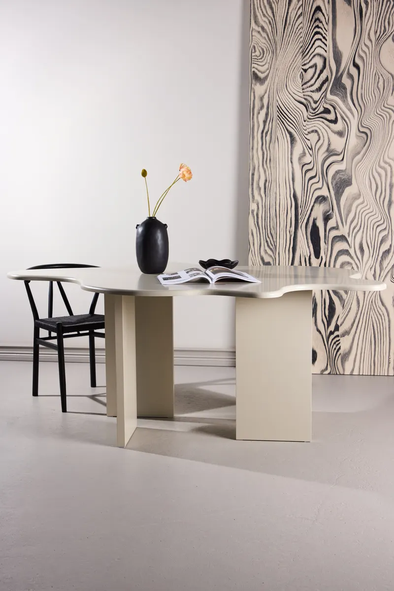 Flower ovaler Esstisch 190 × 123 cm, im Wohnraum, Ansicht 1