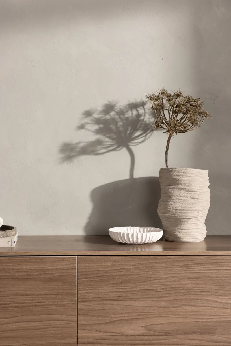 Frihamn flache Kommode in 45 × 35 × 160 cm, Walnuss, im Wohnraum, Ansicht 4