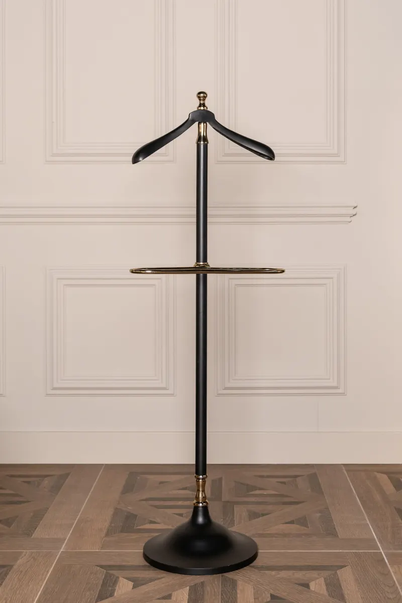 Garderobe Balley, Schwarz von Richmond Interiors, Wohnbeispiel 4, im Wohnraum