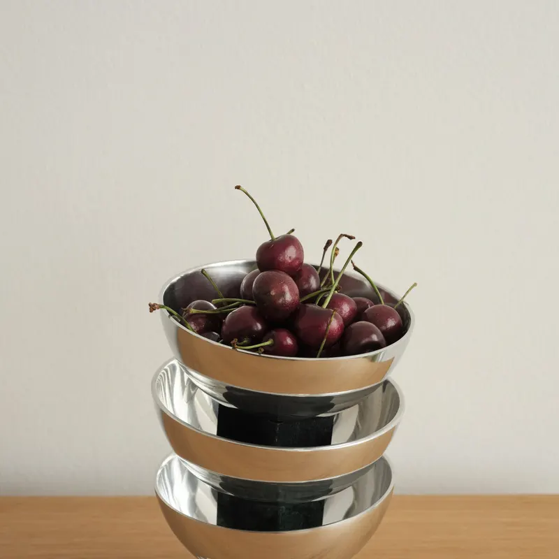 Gejst Sapoto Schale aus poliertem Aluminium und Marmor, Schwarz, Ø 14 cm, Höhe 10 cm, Ansicht 4