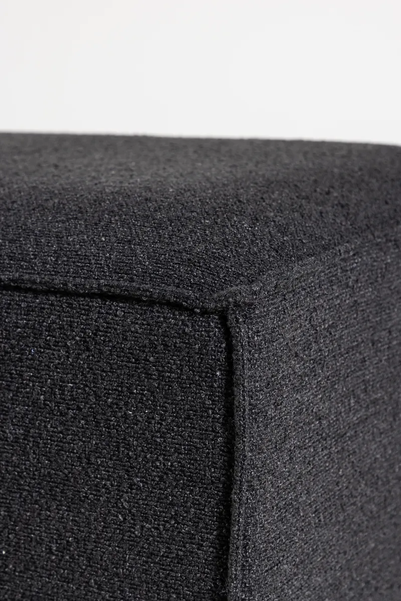 Gillholmen rechteckiger Polsterhocker in 60 × 37 × 112 cm, Schwarz, Polyester-Bouclé, im Wohnraum, Ansicht 2
