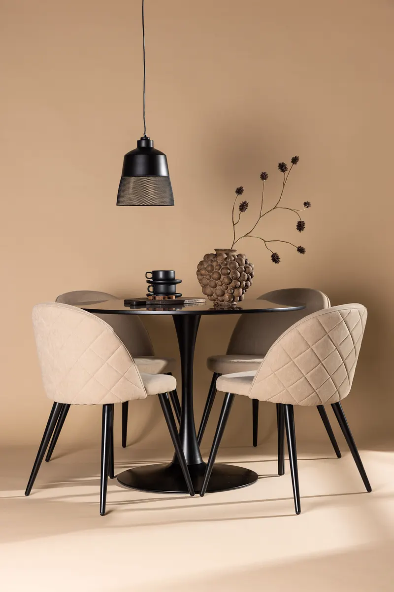 Glade & Velvet Essgruppe mit rundem Esstisch und 4 gepolsterten Stühlen in Beige, Gestell Schwarz, im Wohnraum, Ansicht 1