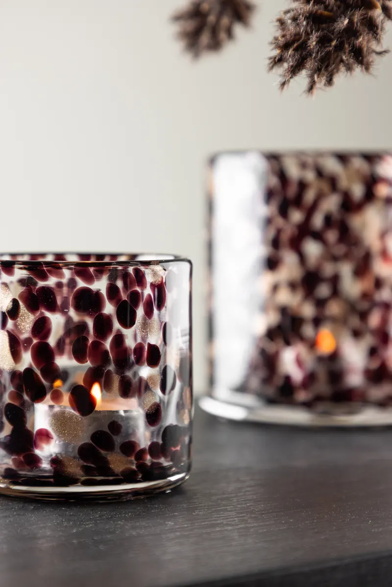 Glora zylindrisches Windlicht aus Glas in Ø 8 cm, Schwarz, im Wohnraum, Ansicht 2