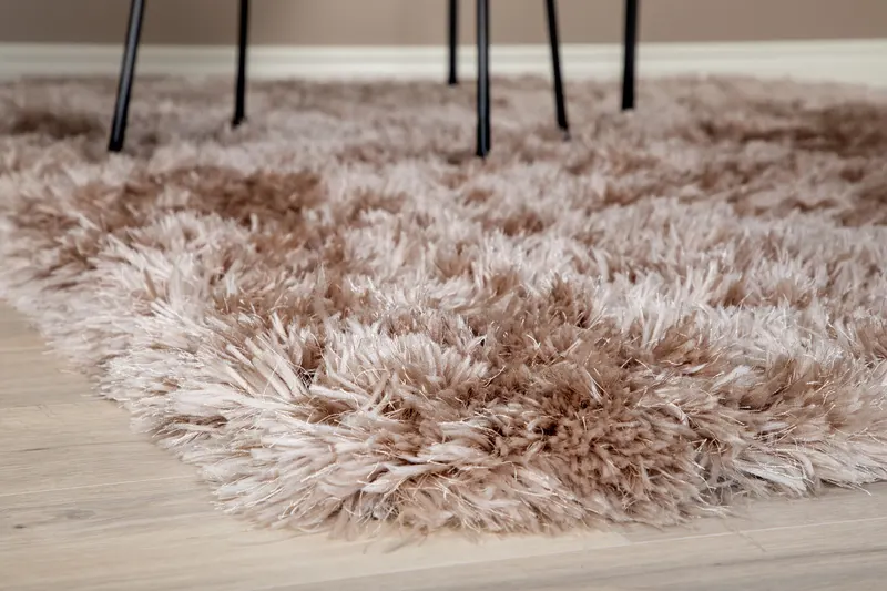 Grace Hochflor-Teppich mit Glanz in 300 × 200 cm, Beige, im Wohnraum, Ansicht 3