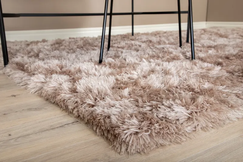 Grace Hochflor-Teppich mit Glanz in 400 × 300 cm, Beige, im Wohnraum, Ansicht 5